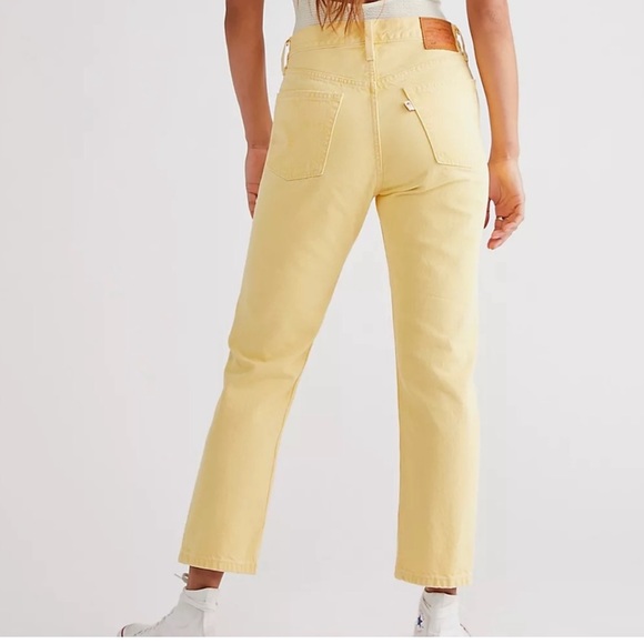 Levi’s 501 Original Cropped Jeans - Picture 2 of 8